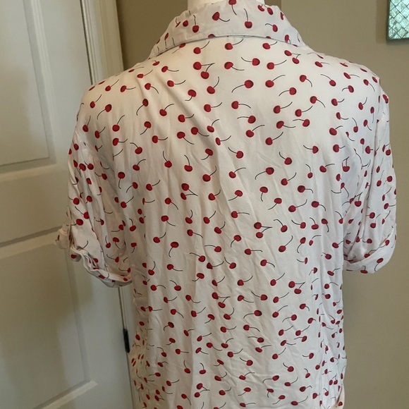 Vintage Cherry Blouse - Picture 4 of 5